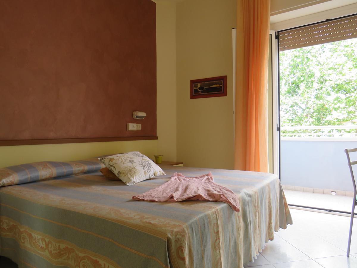 Hotel Solidea Rimini Zewnętrze zdjęcie
