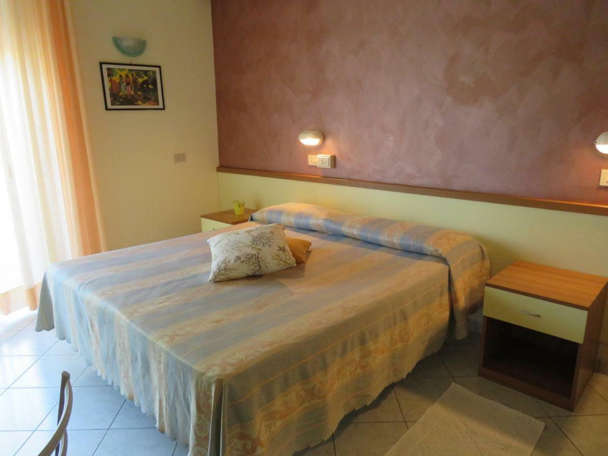 Hotel Solidea Rimini Zewnętrze zdjęcie